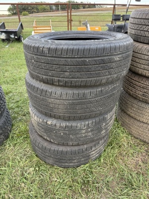 4 - Tires 225/60R18