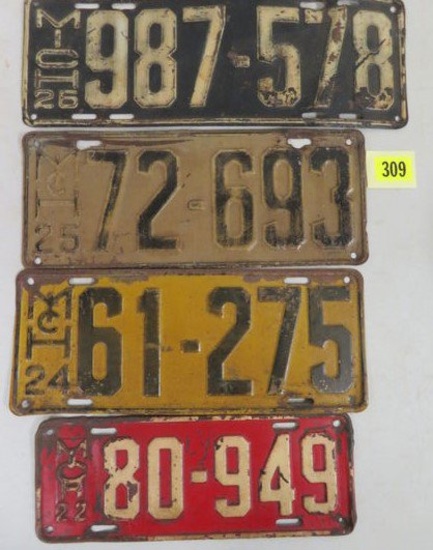 Lot of 4 Antique Michigan License Plates Includes 1922, 1924, 1925, 1926