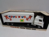Vintage 1970s/ 1980's Ertl Toy R' Us Geoffrey Semi Truck 22