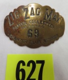 Vintage 1960s Zig Zag Man Badge #69