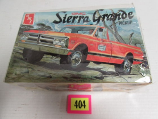 Rare Vintage AMT 1/25 Scale GMC Sierra Grande Model Kit