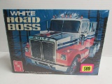 Vintage 1972 AMT White Road Boss Semi Truck Model Kit Sealed MIB