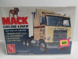 Vintage AMT Mack Cruise-Liner Semi Truck Model Kit Sealed MIB