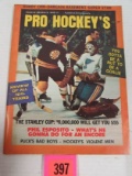 1970/71 Pro Hockey Sports Review Magazine/ Bobby Orr Cover