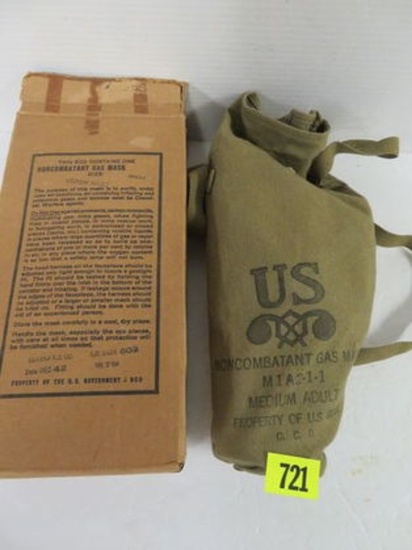 1942 Dated Us Noncombatant Gas Mask In Box