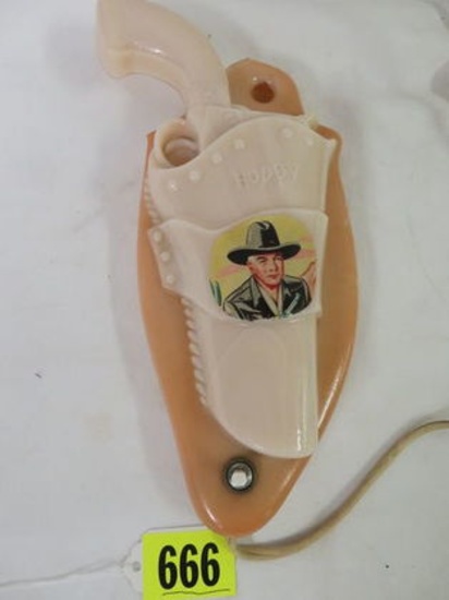 Vintage 1950s Aladdin Hopalong Cassidy Gun and Holster Night Light