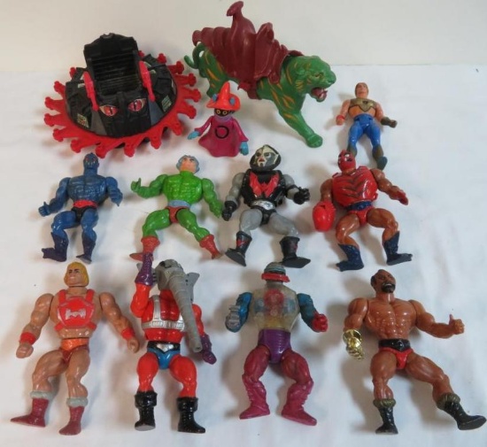 Large Lot of Vintage He-Man MOTU Action Figures & More