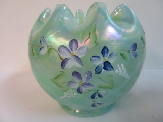 Beautiful Fenton Willow Green Diamond Optic Hand Painted Rose Bowl