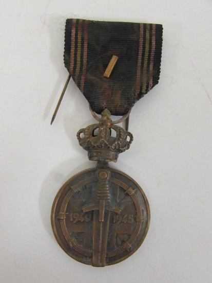 WWII Belgian P.O.W. Medal with 1 Year Bar