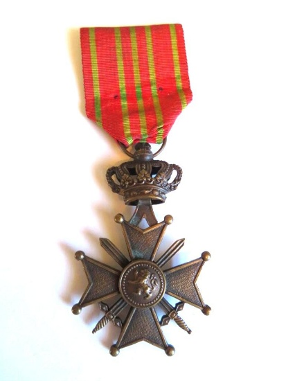 WWII Belgian War Cross / Croix de Guerre Medal