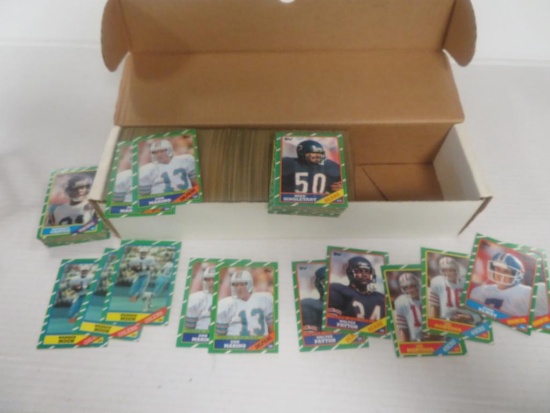 Lot (Approx. 600) 1986 Topps Football Cards w/ Stars