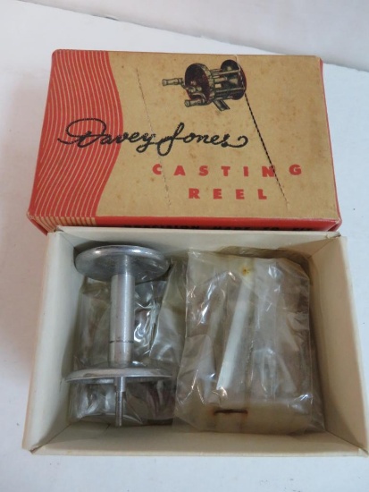 Vintage Davey Jones Casting Reel, MIB