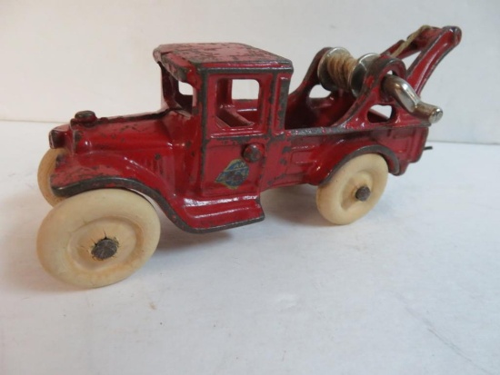 Antique Arcade Cast Iron Wrecker Truck