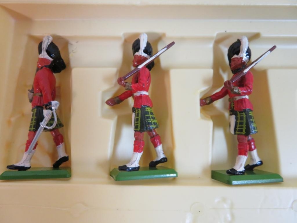 britains lead soldiers boxed