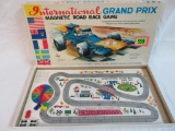 Vintage 1975 Cadaco International Magnetic Grand Prix Board Game
