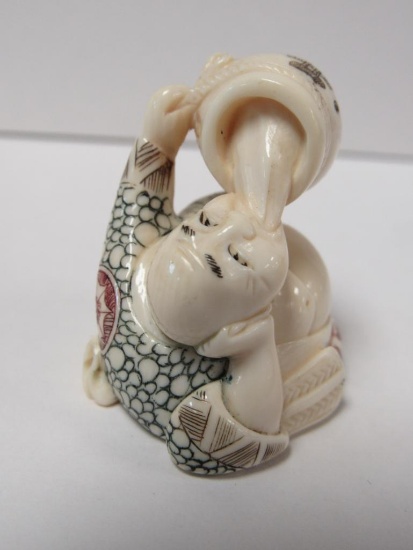 Exquisite Artist Signed Japanese Ivory / Bone Carved Netsuke