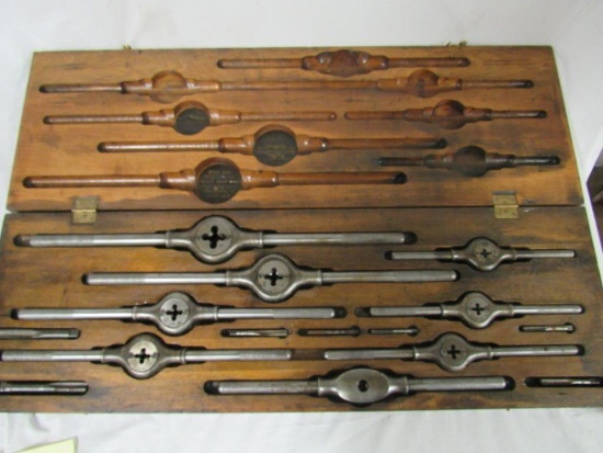 Excellent 1899 Wiley & Russell Complete Pipe Threading Set