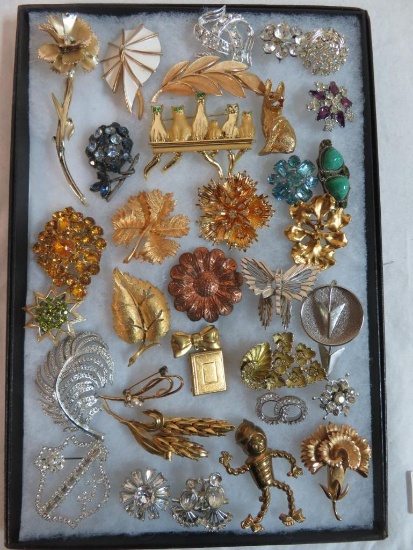 Case Lot of Vintage Costume Jewelry Brooches/Pins, Some Signed Pieces