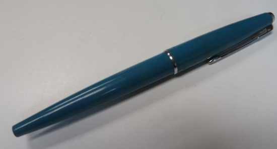 Vintage Parker "19" Fountain Pen in Teal Blue