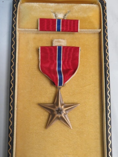 WWII Cased Bronze Star Medal with Ribbon