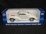 Crown Jewels Diecast Napa 1:24 Scale 1939 Lincoln Zephyr Street Rod