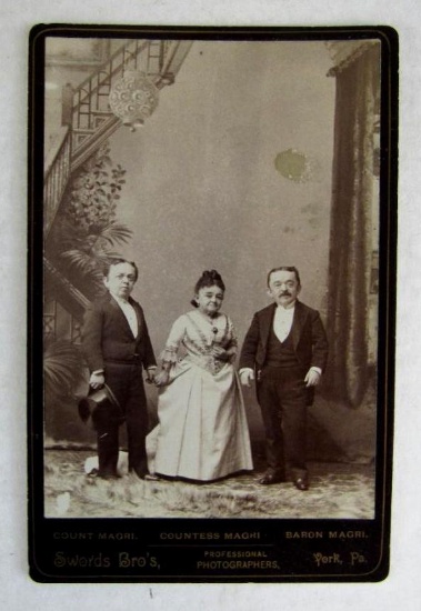 Excellent Original Cabinet Photo Count Magri & Family Roadside Show/ Dwarfs
