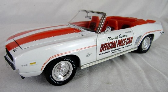 Ertl American Muscle 1:18 Diecast 1969 Camaro SS Convertible Pace Car