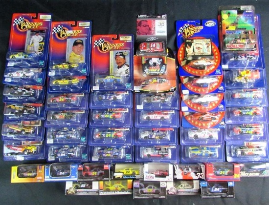 Huge Lot (Approx. 40) Assprted 1:64 Diecast NASCAR Earnhardt, Gordon, ++