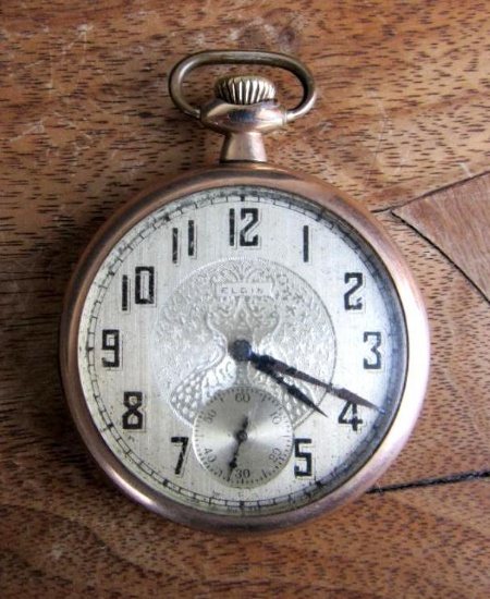Antique Elgin 17 Jewel Pocket Watch, Size 16