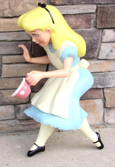 Excellent Alice in Wonderland Disney Store 32" Display Statue/ Prop