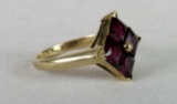 Beautiful 10K Gold & Ruby/Garnet? Ladies Cocktail Ring, Size 8