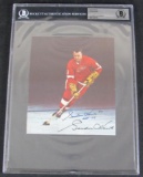 Gordie Howe Signed 1960's Team Issue Premium Photo Autographed Slabbed Beckett Authentic