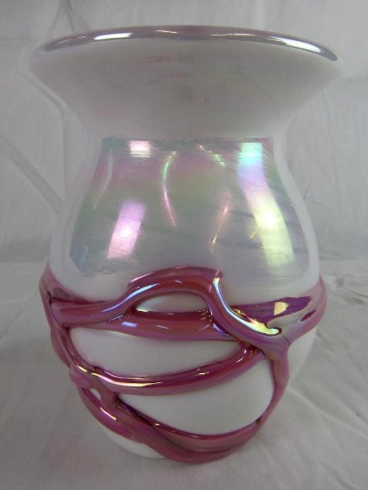 Excellent Signed Gibson Art Glass Hand Made Pink Iridized 5 1/2" Vase