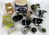 Lot (6) Vintage Shakespeare Wondereel Fishing Reels for Parts w/ Extra Parts & Box