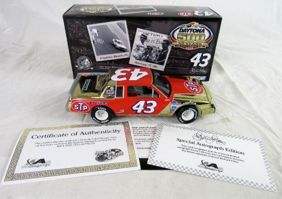 Action 1:24 Richardy Petty Signed 1981 Buick Regal Gold Chrome Edition MIB