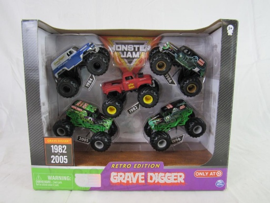 Target Exclusive Spin-Master Monster Jam Grave Digger 5-Car 1:64 "Retro" Set