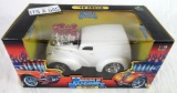 Muscle Machines 1:18 Diecast 48 Anglia Sealed