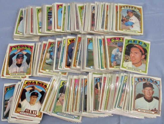 Lot (200) 1972 Topps Baseball Cards