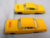 Lot (2) Matchbox #20 Regular Wheel Chevrolet Impala Taxi Cars
