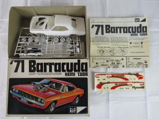 Vintage MPC 1/25 Scale 1971 Barracuda 3 in 1 Pro Stocker Model Kit