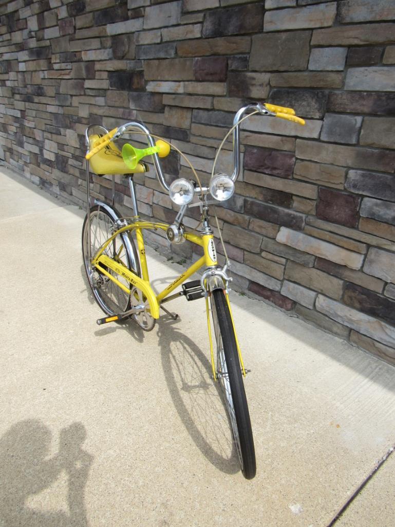 Outstanding 1971 Schwinn Manta-Ray 5 Speed | Proxibid