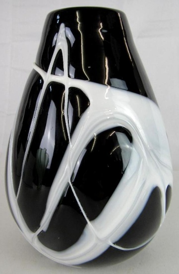 Beautiful Murano Black Amythest Swirl 8 1/2" Vase