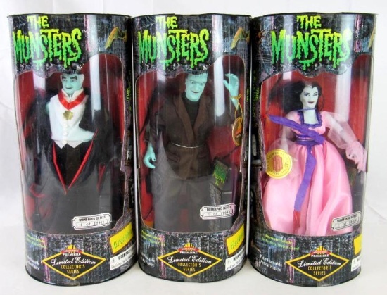 1998 THE MUNSTERS "Exclusive Premiere" Ltd. Edition Figure/ Doll Set Sealed