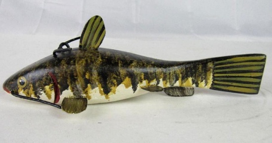 Excellent Signed J&D Grove (Minnesota) Hand Carved Catfish Ice Fishing Decoy