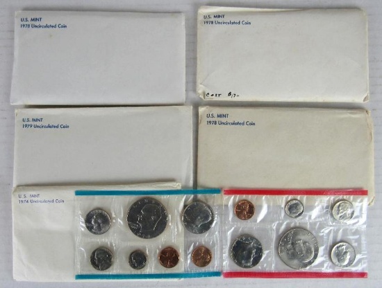 Lot (5) 1970's P & D Mint UNC Sets in Original Envelope