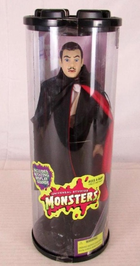Hasbro Universal Monsters "Son of Dracula" Signature Series 13" Figure MIP