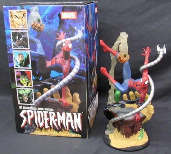 Spider-Man 2004 Diamond Select Art Asylum Marvel Milestones 16" Statue MIB