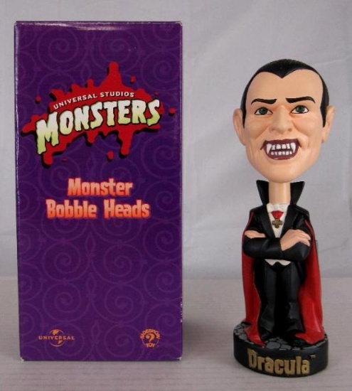 Sideshow Toys Universal Monsters "Dracula" Bobblehead MIB
