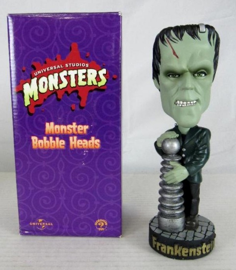 Sideshow Toys Universal Monsters "Frankenstein" Bobblehead MIB