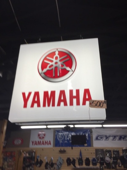 Lighted Yamaha Sign 27"x27"